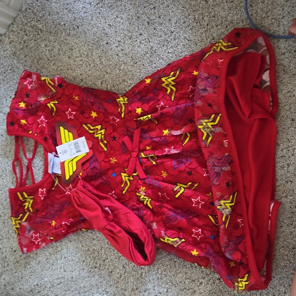 NWT Girls XS (4/5) Wonder Woman dress